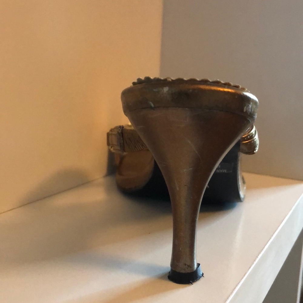 Heels - Picture 3 of 4